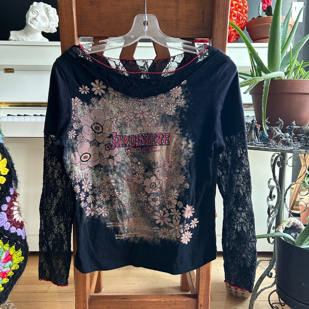 Elemente Clemente Black Y2K Embellished Floral Long Sleeve Tee Size Small
